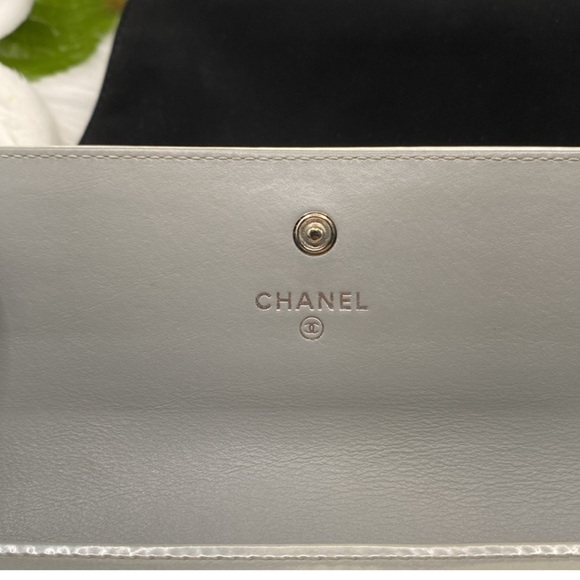 COPY - CHANEL BOY WALLET LONG Patent Leather Clean EUC (Box Dust Bag Included i… - Picture 12 of 16